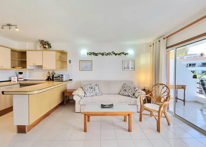 Playa De La Arena * Puerto de Santiago (Tenerife)